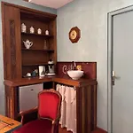 El Castell Embruixat 4*
