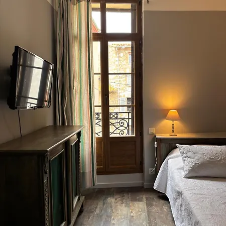 El Castell Embruixat 4*